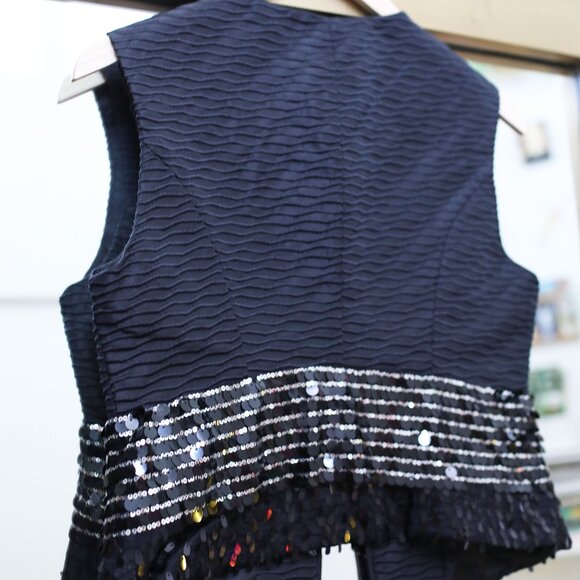 Unique Short Vest by BB Dakota With Sequin Trim - Size S - Picture 5 of 8